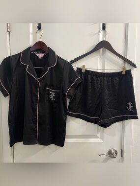 Juicy Couture Black Satin Short Pajama Set with Pink Piping size M